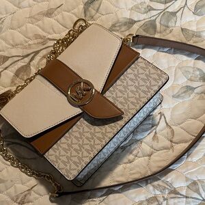 Micheal Kors NWT Greenwich Bag